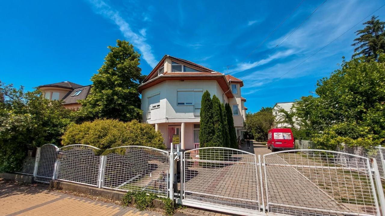 Zaira Apartman Hajduszoboszlo Exterior foto